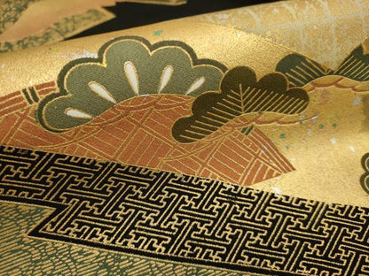 平和屋着物■豪華黒留袖 駒刺繍 吉祥地紙飛鶴文 金彩 正絹 逸品 DAAL3469qp