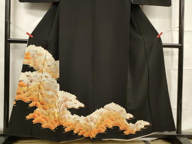 平和屋着物■豪華黒留袖　松　金銀糸　正絹　逸品　DAAN0179op