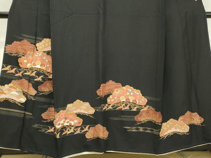平和屋着物■豪華黒留袖　雲霞宝尽くし文　金彩　正絹　逸品　DAAP2779ud