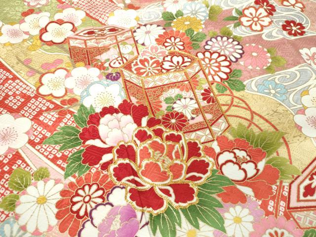 平和屋着物●豪華振袖　駒刺繍　貝桶花文　金彩　正絹　逸品　DAAQ2922ps