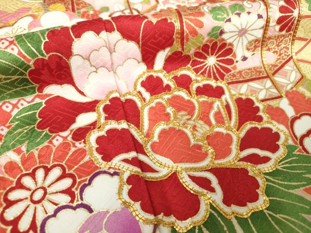 平和屋着物●豪華振袖　駒刺繍　貝桶花文　金彩　正絹　逸品　DAAQ2922ps