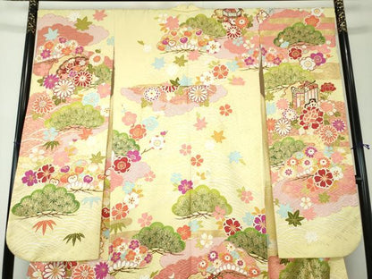 平和屋着物●豪華振袖 駒刺繍 雪輪御所車貝桶花文 金彩 正絹 逸品 DAAQ2926ps