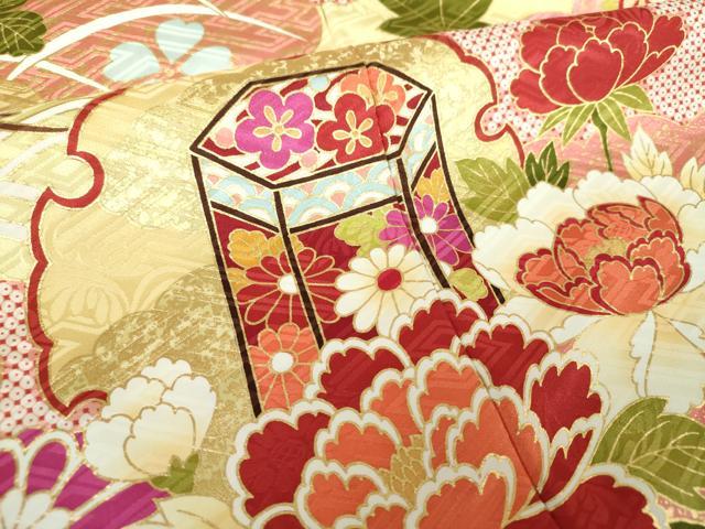 平和屋着物●豪華振袖 駒刺繍 雪輪御所車貝桶花文 金彩 正絹 逸品 DAAQ2926ps