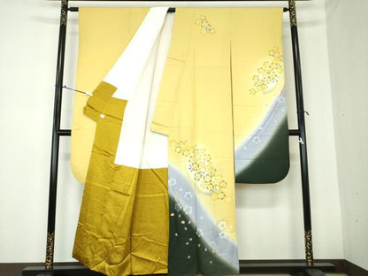 平和屋着物●豪華振袖　舞桜　暈し染め　金彩　鈴乃屋扱い　正絹　逸品　DAAQ3224ps