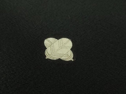 平和屋着物●豪華黒留袖 総刺繍 松竹梅 冊子花文 金糸 正絹 逸品 DAAQ3265ps
