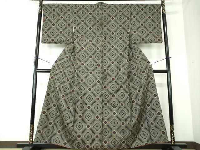 平和屋着物●本場大島紬　龍郷絣　本場大島紬　花菱文　正絹　逸品　DAAQ3404ps