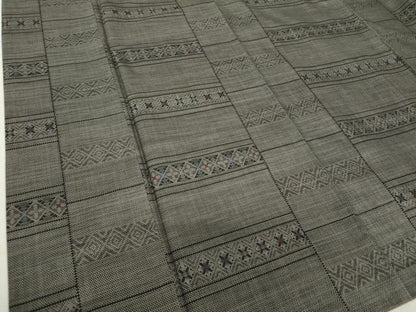 平和屋着物●本場大島紬 9マルキ 横段花菱文 正絹 逸品 DAAQ3463ps
