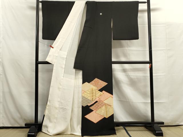 平和屋着物■豪華黒留袖　駒刺繍　吉祥若松文　金彩　正絹　逸品　DAAQ4918cd