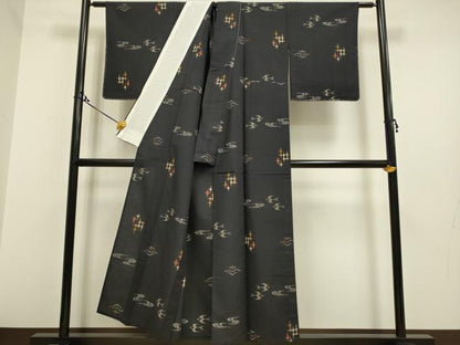 平和屋着物▽上質な紬 単衣 琉球絣文様 正絹 逸品 DAAQ7524du