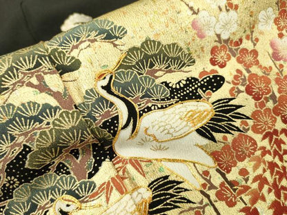 平和屋着物■豪華黒留袖 駒刺繍 群鶴花松文 金彩 正絹 逸品 DAAR0526fe
