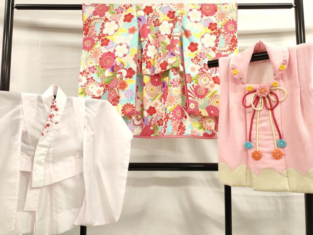 平和屋着物[]七五三　女の子　３歳　祝着　三つ身　長襦袢・被布・小物セット　舞花文　金彩　洗える着物　DAAR1418jm