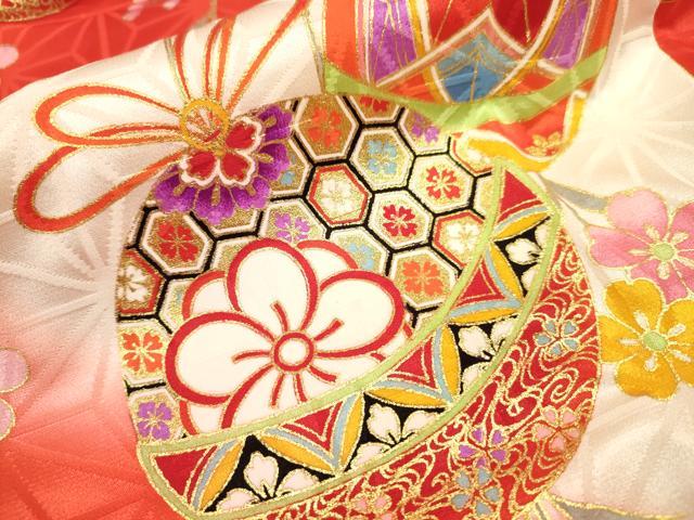 平和屋着物∵女の子　十三参り　子供　鈴花文　暈し染め　金彩　逸品　DAAR1496jm