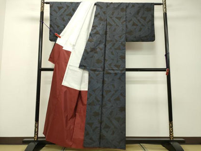 平和屋着物●本場大島紬 7マルキ 草葉文 正絹 逸品 DAAR4344tw