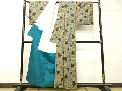 平和屋着物●本場大島紬　7マルキ　葡萄蔦の葉文　正絹　逸品　DAAR4346tw