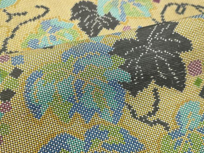 平和屋着物●本場大島紬　7マルキ　葡萄蔦の葉文　正絹　逸品　DAAR4346tw