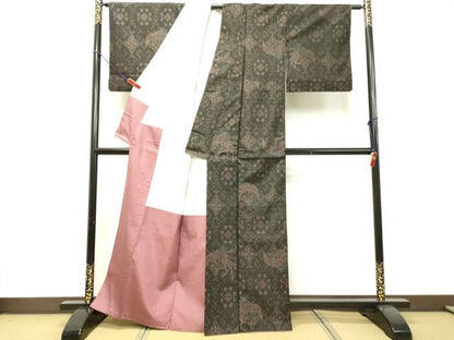 平和屋着物●本場大島紬 古代染色純泥染 鳳凰花文 証紙付き 正絹 逸品 DAAR4369tw