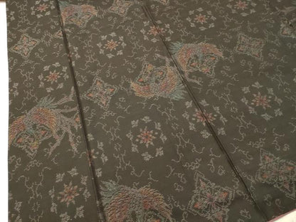 平和屋着物●本場大島紬 古代染色純泥染 鳳凰花文 証紙付き 正絹 逸品 DAAR4369tw
