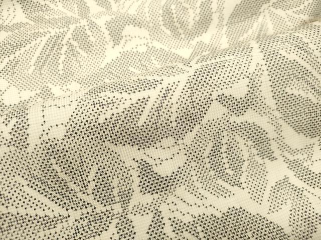 平和屋着物●本場大島紬　白大島　7マルキ　草葉文　正絹　逸品　DAAR4421tw