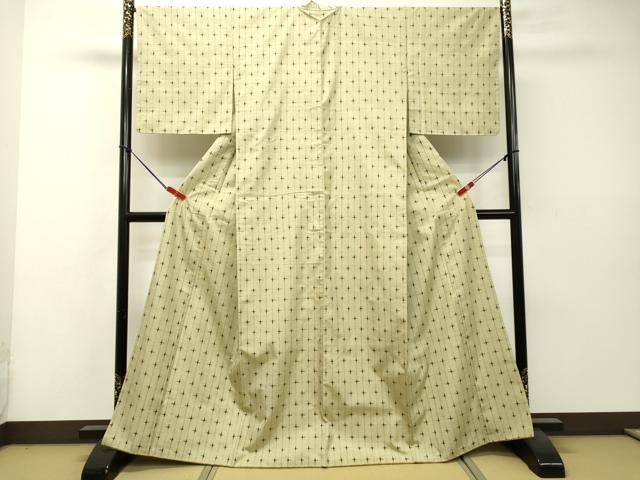 平和屋着物●国指定重要無形文化財　本場久米島紬　手織　十字絣　正絹　逸品　DAAR4461tw