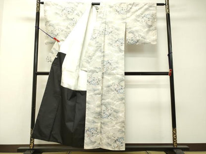 平和屋着物●本場大島紬 白大島 7マルキ 総絣 大勇織物謹製 雲取り草花文 証紙付き 正絹 逸品 DAAR4463tw