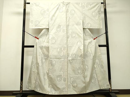 平和屋着物●本場大島紬 白大島 9マルキ 花絵皿文 正絹 逸品 DAAR4480tw