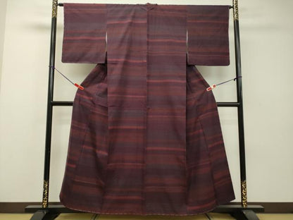 平和屋着物●上質な紬 　横段文　正絹　逸品　未使用　DAAR4517tw