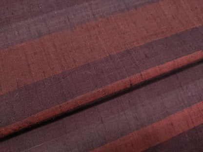 平和屋着物●上質な紬 　横段文　正絹　逸品　未使用　DAAR4517tw
