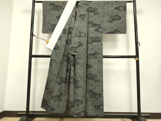 平和屋着物▽本場大島紬　単衣　7マルキ　雲取草葉文　正絹　逸品　未使用　DAAR5206du