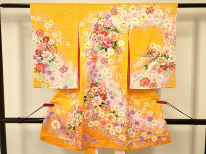平和屋着物[]お宮参り　女の子　祝着　産着　初着　のしめ　刺繍　雪輪鞠花文　暈し染め　金彩　逸品　DAAR6268ma