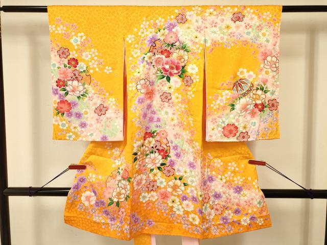 平和屋着物[]お宮参り　女の子　祝着　産着　初着　のしめ　刺繍　雪輪鞠花文　暈し染め　金彩　逸品　DAAR6268ma