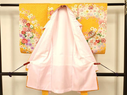 平和屋着物[]お宮参り　女の子　祝着　産着　初着　のしめ　刺繍　雪輪鞠花文　暈し染め　金彩　逸品　DAAR6268ma