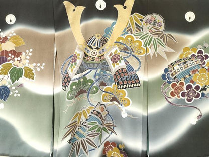 平和屋着物[]お宮参り　男の子　祝着　産着　初着　のしめ　兜　矢羽花松文　暈し染め　金彩　逸品　DAAR6273ma