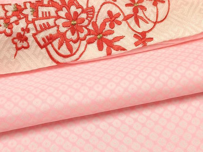 平和屋着物[]七五三　女の子　７歳　祝着　四つ身　襦袢(半衿刺繍)セット　鼓花文　金彩　洗える着物　DAAR6368ma