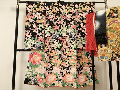 平和屋着物[]七五三　女の子　７歳　祝着　四つ身　袋帯・小物セット　手描き　牡丹花文　黒地　金彩　逸品　DAAR6386ma