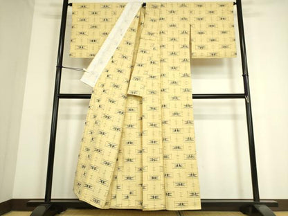 平和屋着物▽上質な紬 単衣 横段絣文 正絹 逸品 DAAS0180az