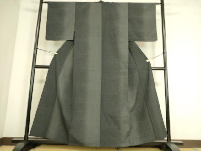 平和屋着物▽本塩沢 単衣 間道 110亀甲 黒地 反端付き 正絹 逸品 DAAS0797az