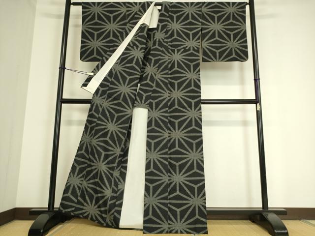 平和屋着物▽上質な紬 単衣 麻の葉文 黒地 正絹 逸品 DAAS0909az