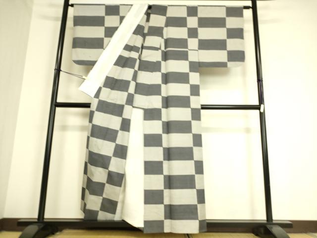 平和屋着物▽本場大島紬 単衣 市松文 200亀甲 正絹 逸品 DAAS0942az
