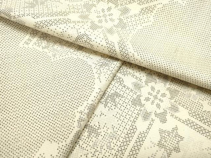 平和屋着物●本場大島紬　白大島　9マルキ　雲取り天井花文　正絹　逸品　DAAS2362tw