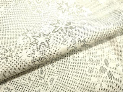 平和屋着物●本場大島紬 白大島 9マルキ 雪輪楓鼓文 正絹 逸品 DAAS2395tw