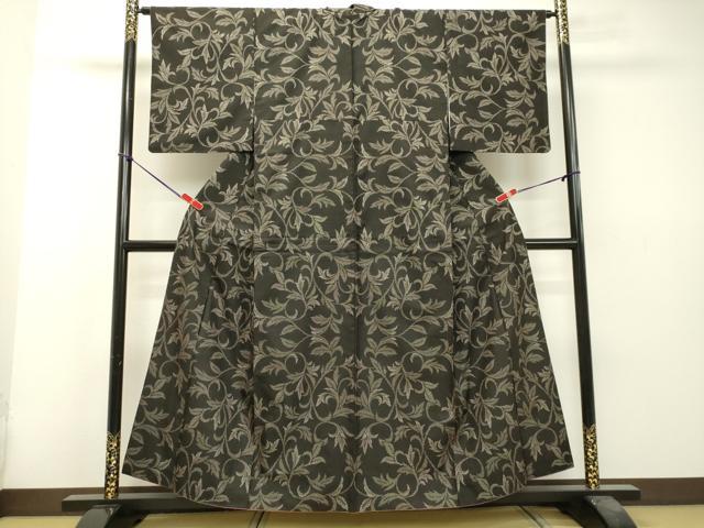 平和屋着物●本場大島紬 7マルキ 草葉文 正絹 逸品 DAAS2400tw