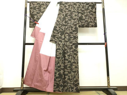 平和屋着物●本場大島紬 7マルキ 草葉文 正絹 逸品 DAAS2400tw