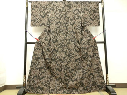 平和屋着物●本場大島紬 7マルキ 正倉院花唐草文 正絹 逸品 未使用 DAAS2411tw