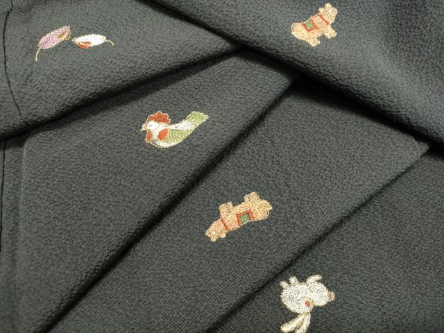 平和屋着物●上質な小紋　総刺繍　干支　金彩　正絹　逸品　DAAS2414tw