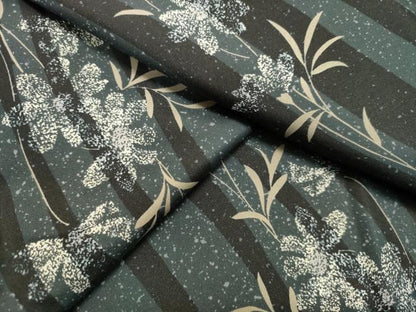 平和屋着物●本場染大島紬 草花文 正絹 逸品 DAAS2416tw
