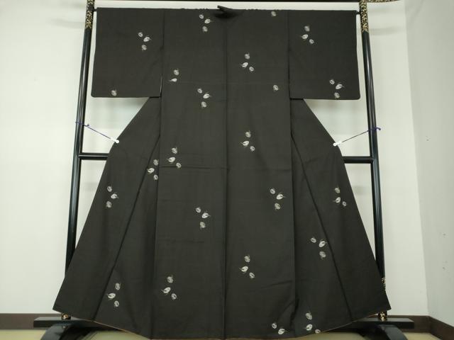 平和屋着物●本場大島紬　9マルキ　総絣　地空　古代染色純泥染　泥の舞　雪兎　竹千雅　たけがわ織物謹製　証紙付き　逸品　DAAS3046ps