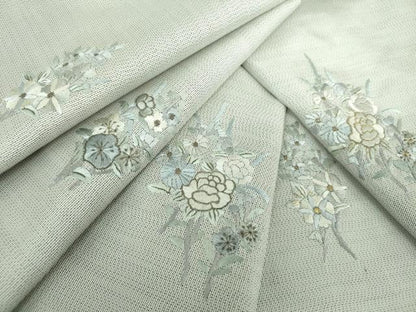 平和屋着物●中国三大刺繍 相良刺繍 本場大島紬 白大島 草花文 金糸 正絹 逸品 未使用 DAAS3152ps