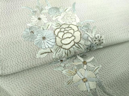 平和屋着物●中国三大刺繍 相良刺繍 本場大島紬 白大島 草花文 金糸 正絹 逸品 未使用 DAAS3152ps