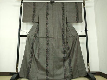 平和屋着物●本場大島紬 7マルキ 草花間道 正絹 逸品 未使用 DAAS3352ps