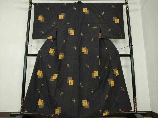 平和屋着物●上質な紬　色紙重ね花文　黒地　正絹　逸品　DAAS3480ps